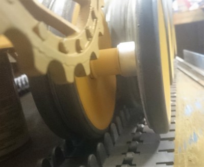 I want to improve the look of the wheel axle arrangement.