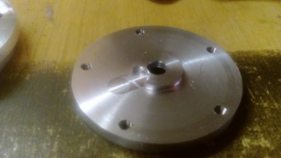 New back plate that fits to the drive sprockets.