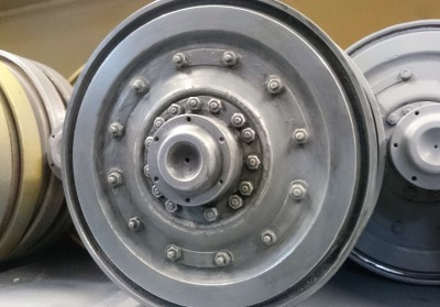 Making the wheels look dirty and used  for mick, this is the metallic look that you can really only get with German Grey weathering.