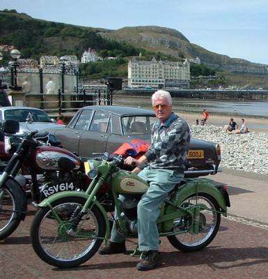 Mick Hilton Llandudno.jpg