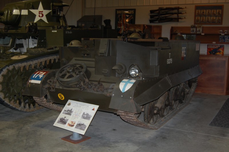T16 Universal Carrier (Bren Gun Carrier).JPG