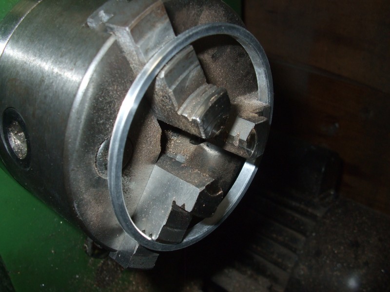 Hatch ring in 3 jaw chuck