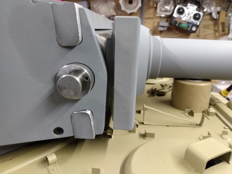 The drivers hatch cannot open when the turret is in the straight head position, and even if the mantlet gap is reduced by say 4/5mm i still dont think that it will be enough