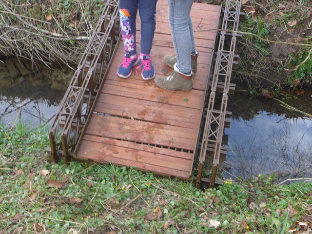 loading test with my 2 daughters (70 kilos together)