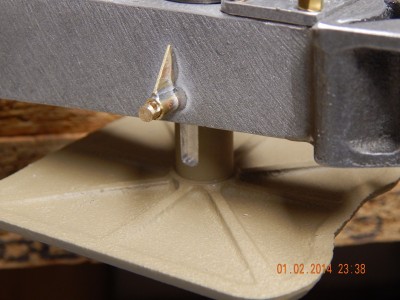 Grooves made on the jack-pads