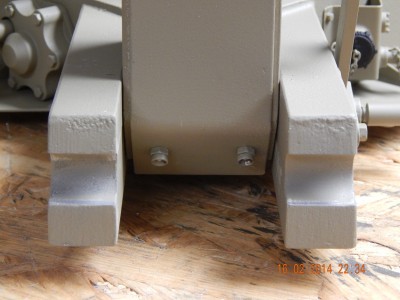 Grease-ports added to the folding arms