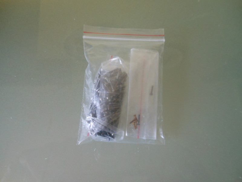 bolts: 220 M1,4 + 2 M1,2 + 4M1