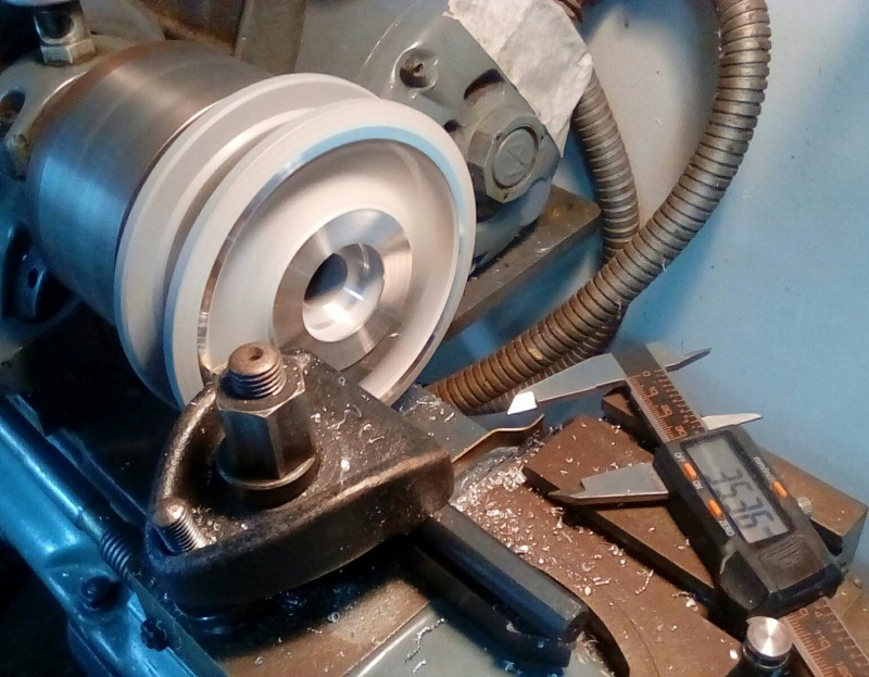 One of the idlers needed tweaking slightly to get the the alignment just so.