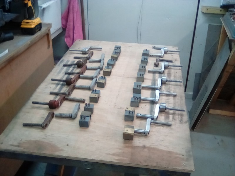 Clean up of the very dirty suspension components.