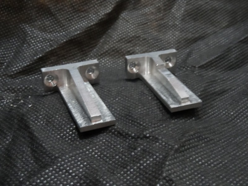 Bazooka plate support arm bracket