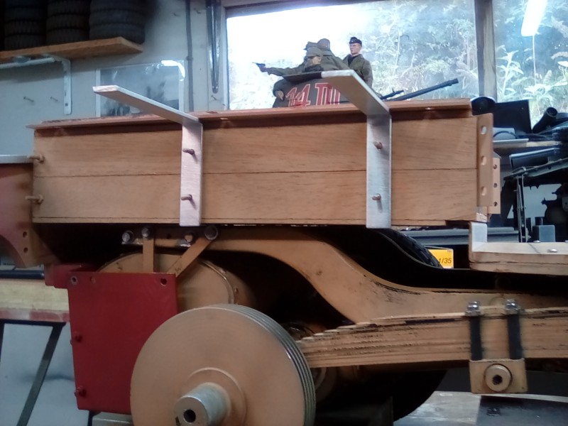 Now onto the brackets for the upper rear.