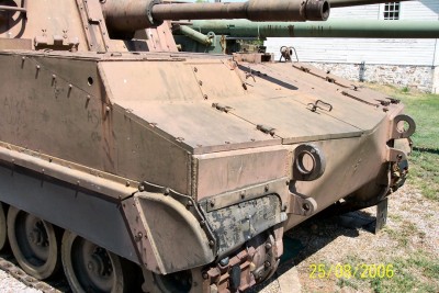 m108_105mm_sph_02_of_42.jpg