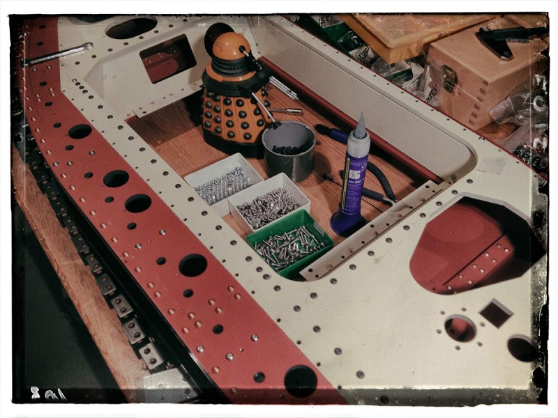 It seems that the little evil doesn‘t want to go home any more.<br />He just shouldn‘t keep eating rivets and bolts.