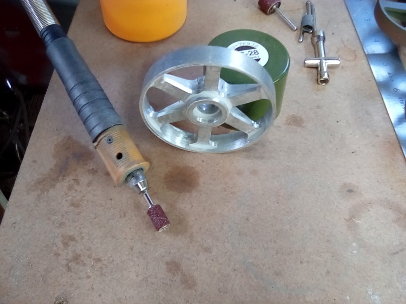 Handy little abrasive cylinders, one / wheel.