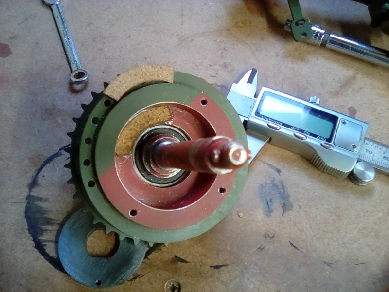 The friction material is now bonded in, this can be replaced when it's worn out which could be sometime. This has to be directly opposite the moving pad.