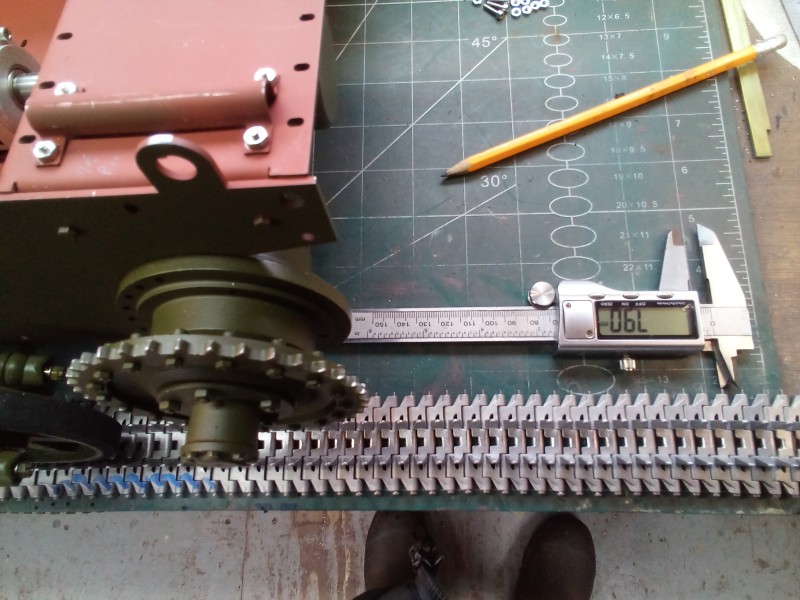 Using Dave's nice and tight stainless pins we get 7.90 pitch