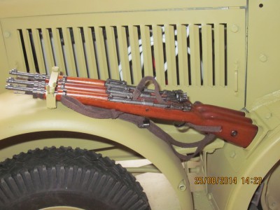 rifle rack 6.JPG