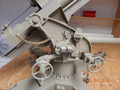 On the way to add Tims detail parts, rivets made