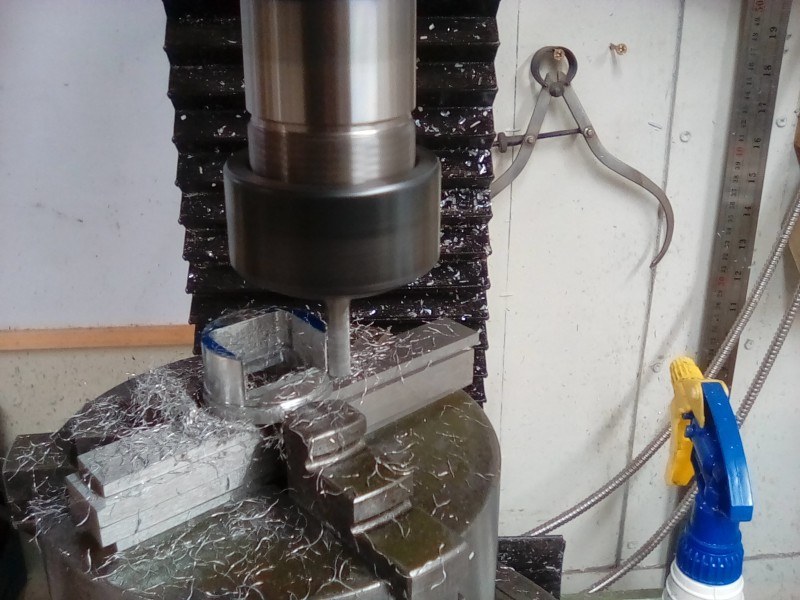 Milling the periscope mount