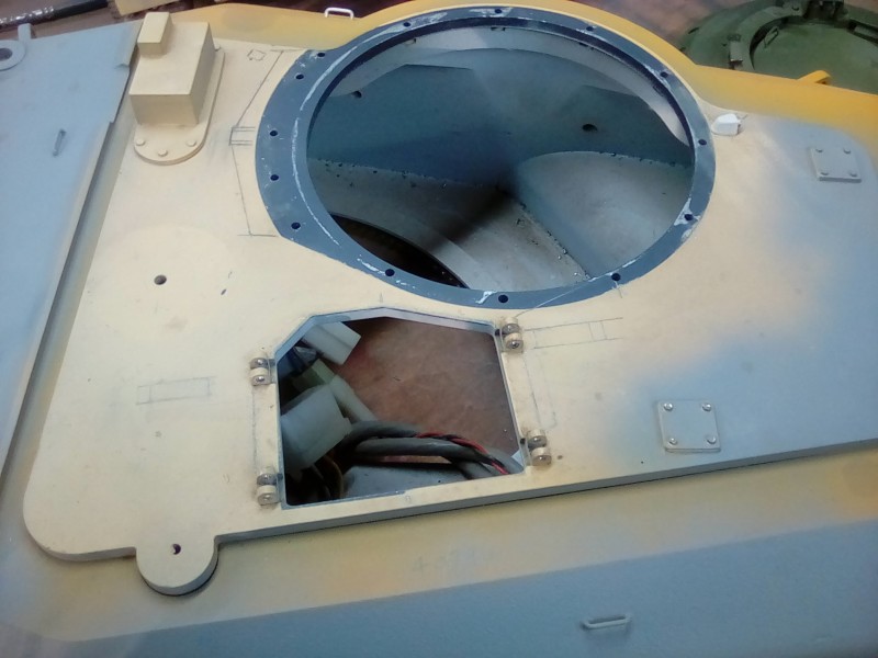 Remember the rear hatch will in no way open correctly as it crashes into the cupola!