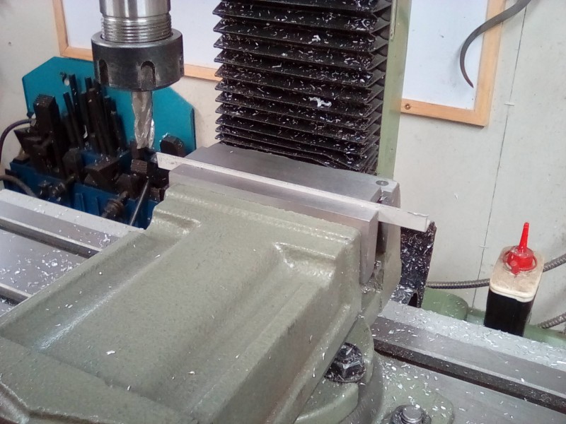 Milling down the equal angle pieces