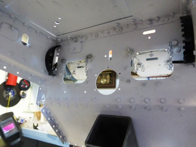 Visor operating levers and racks