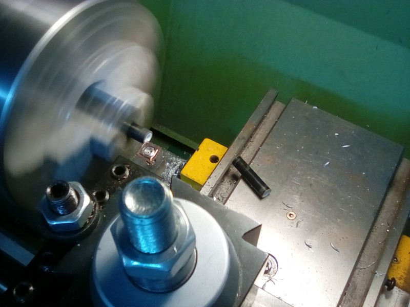 Turning the tensioner tubes