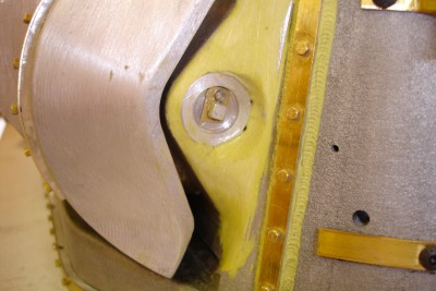 Have made a cap to cover for the mantlet bearing and used milliput filler to blend in the mantlet bracket.