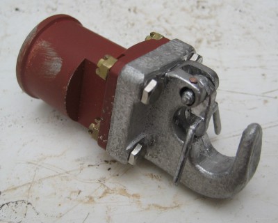 5. LIMBER BLOCK WITH TOW HOOK.jpg