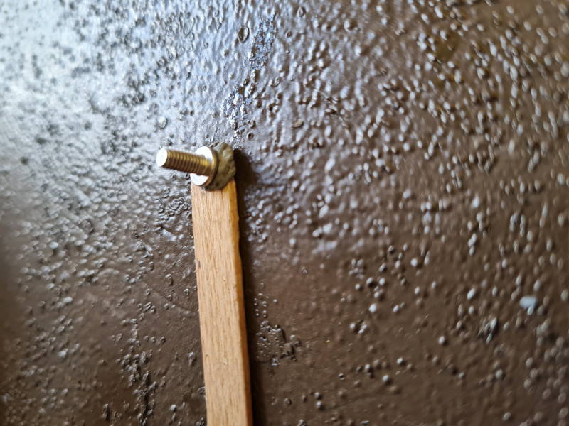 Special tool for getting the M3 x 6mm panheads into the holes that are hard to get to.<br />A small bit of blue tack stuck to  Mcdonalds tea stick lol works like a dream.