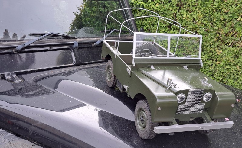 Note the jaunty angle of the blades; referenced from a contemporary  vehicle, whose name we don't mention.