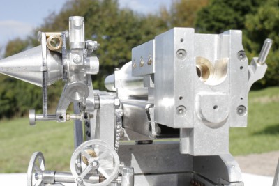 Francis Samish's 25 Pdr detailing the slew and elevation mechanism
