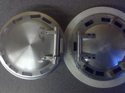 With this photo you can see the difference between the original hatch and cupola and the one that I trying to make.