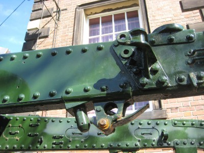26. 25 PDR LOCATING BRACKET & STOWAGE BRACKET copy.jpg