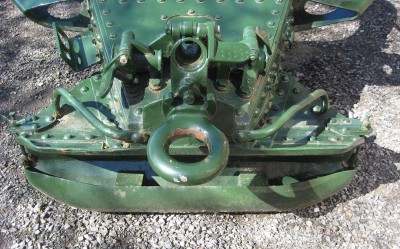 49. 25 PDR TOW EYE & SPADE BOX copy.jpg