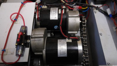 New engine, this bad guys have each one 450W of power with 1:3 reduction gear