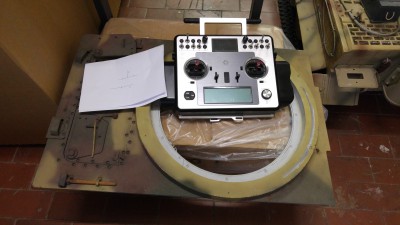 now the turret can turn on the bearing, without bushing.